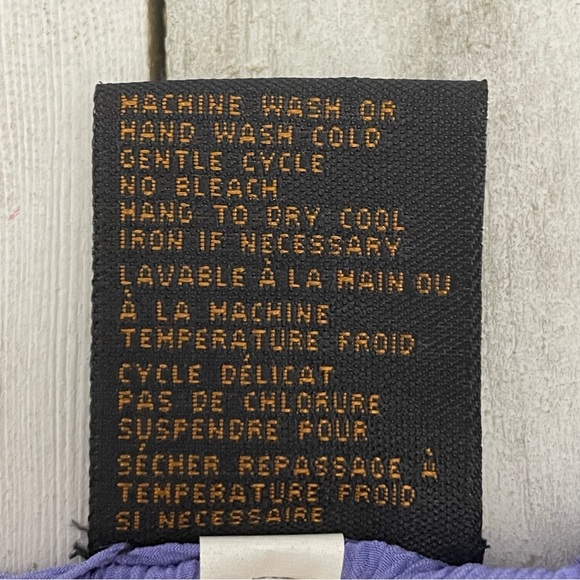 AUGUST SILK SPORT Crinkle Silk Tank Top - Picture 8 of 8